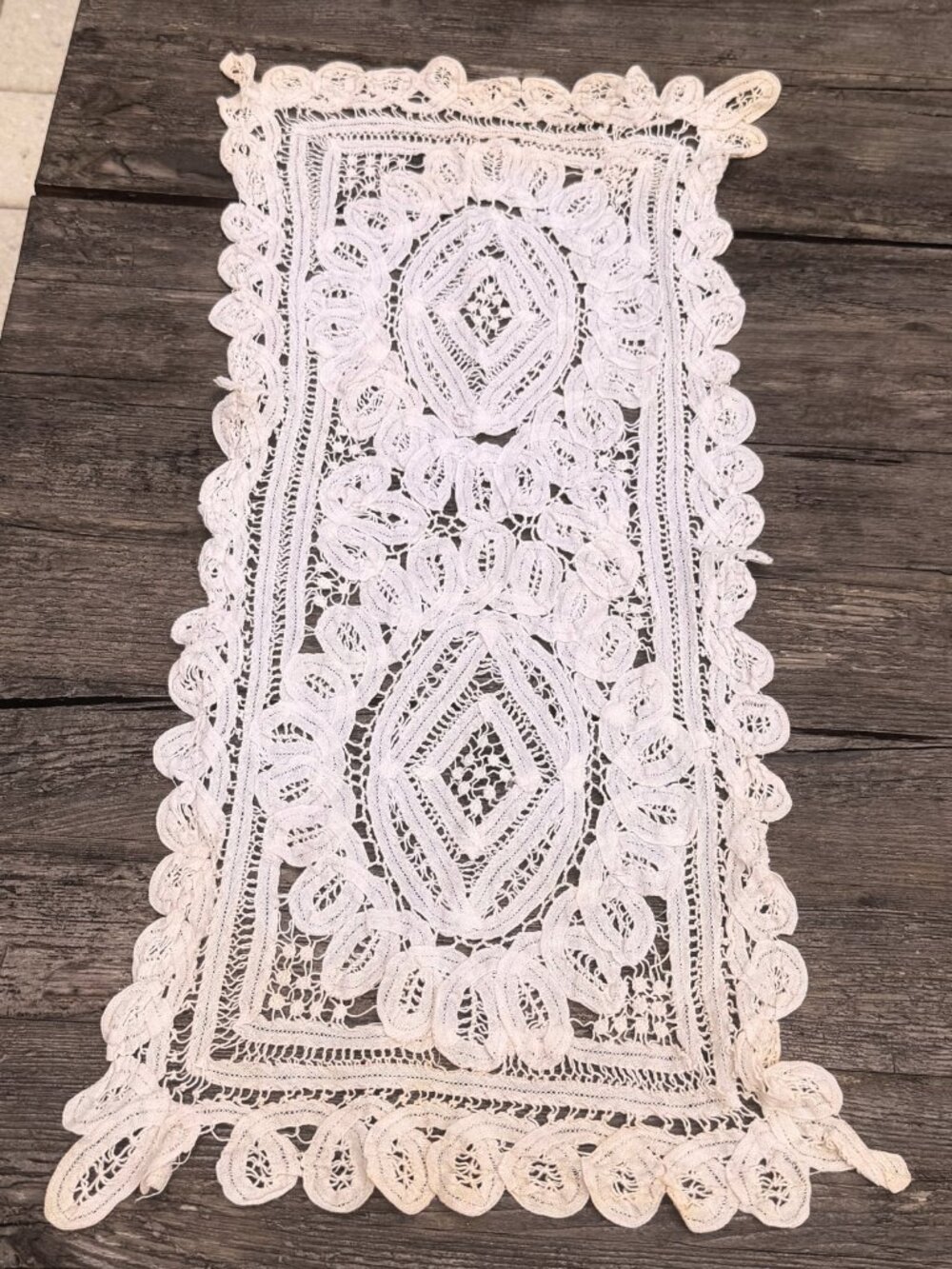 Vintage Handmade Crochet Doily Table Runner Lace Dresser Cloth Scalloped Edges